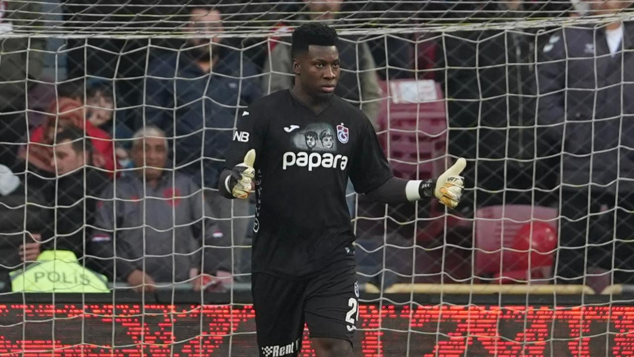 ONANA COŞTU, FIRTINA TURLADI