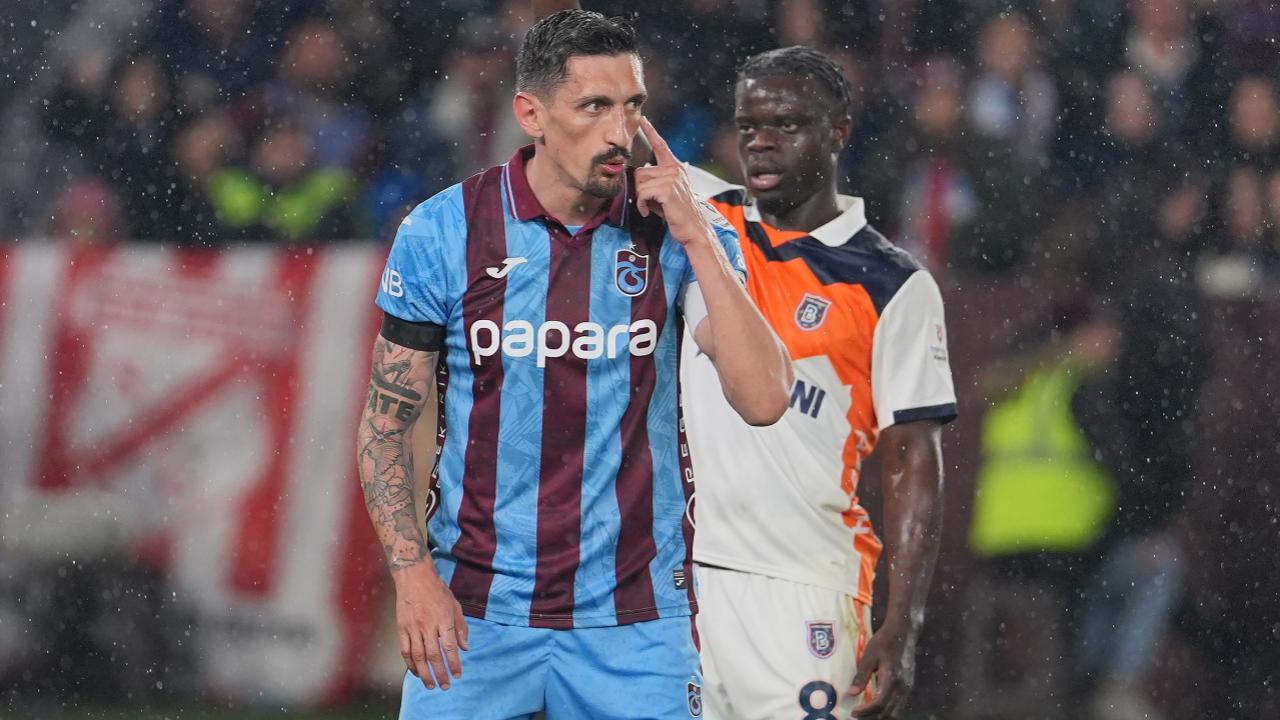 SAVİC'TEN PENALTI İSYANI!