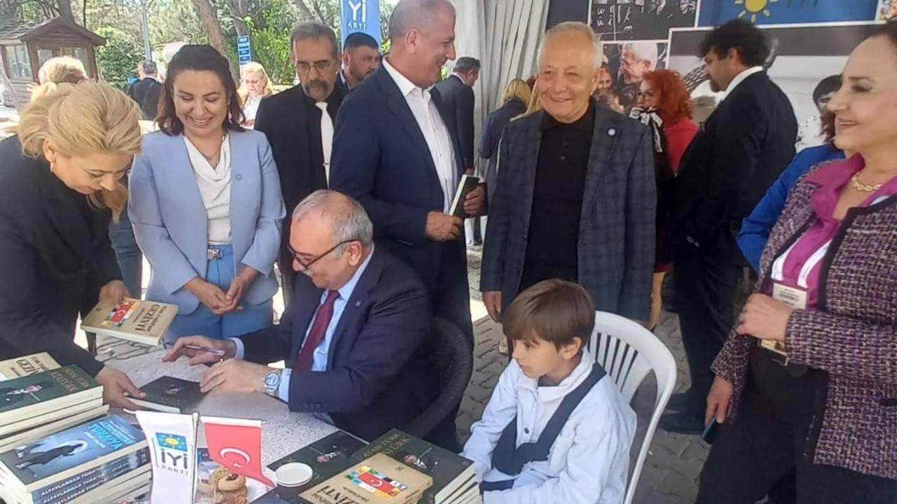 ŞÜKRÜ KULEYİN'E İZMİR'DE SEVGİ SELİ