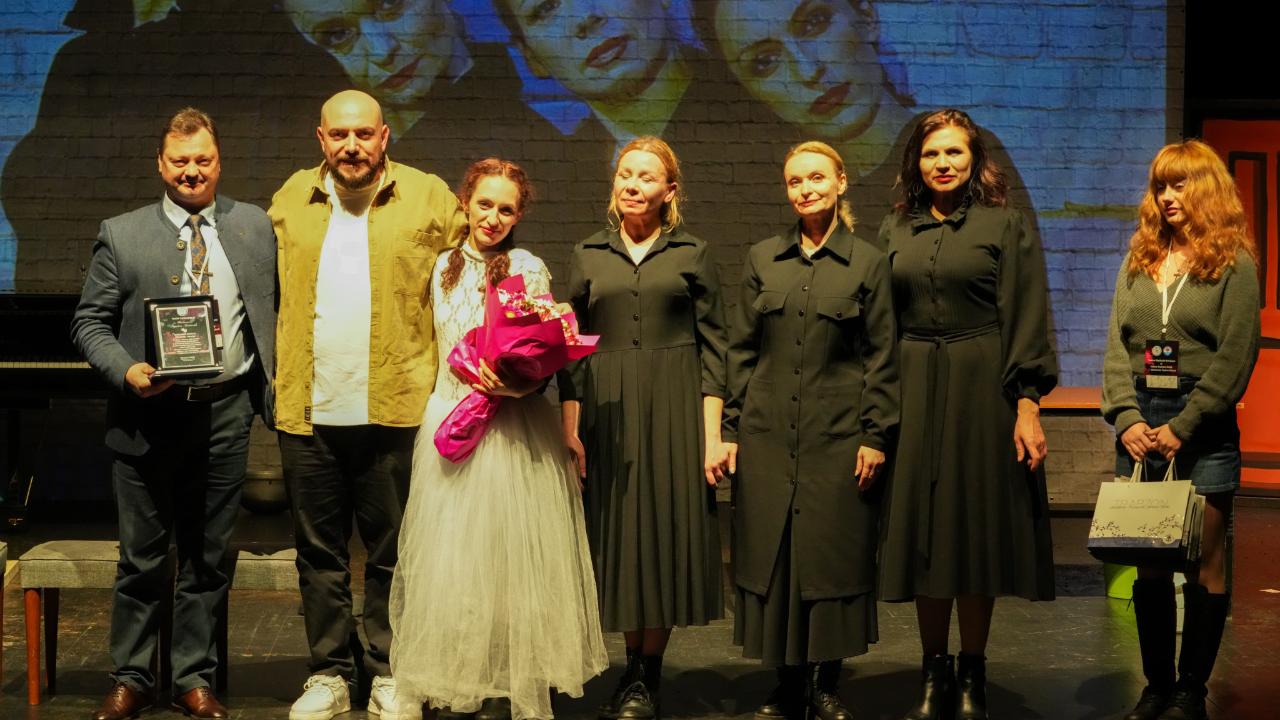 TRABZON'DA TİYATRO FESTİVALİ COŞKUSU SÜRÜYOR