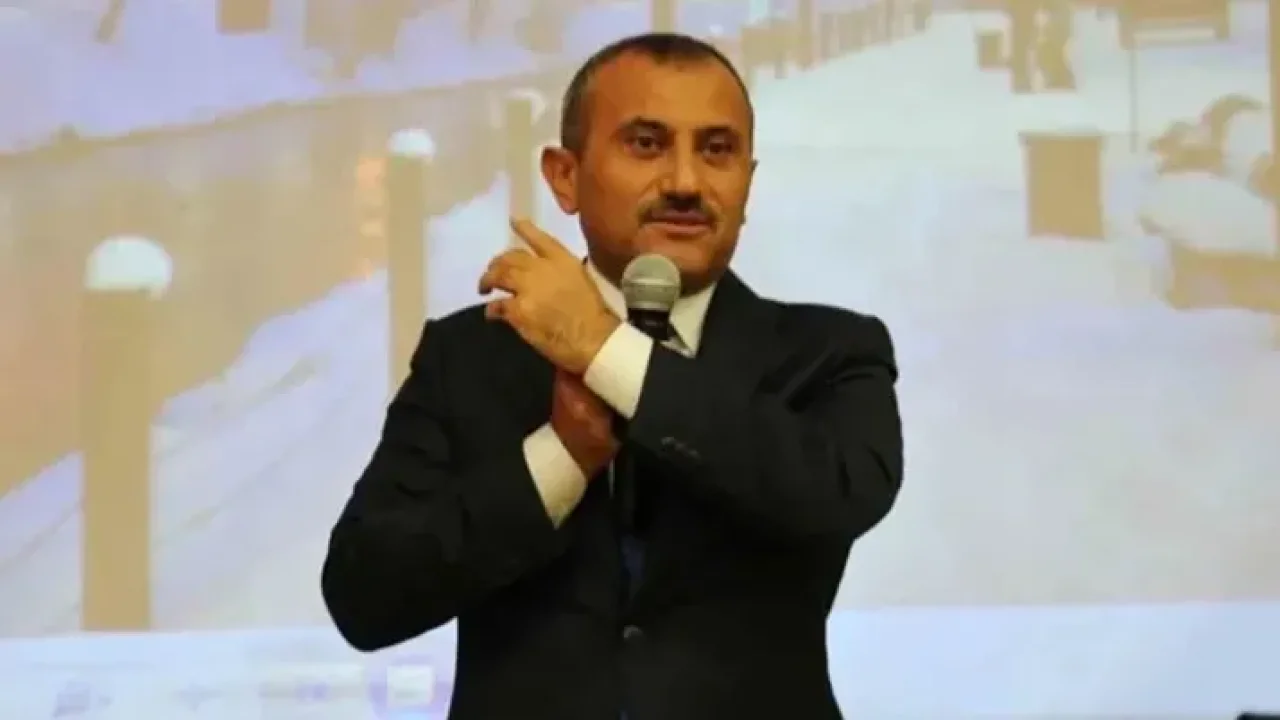 TUNCAY SONEL: GÜLİSTAN DOKU'YU TANIMIYORUM!