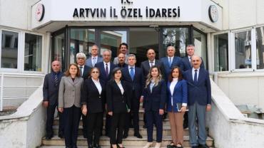 VALİ ERGÜN'DEN İL ÖZEL İDARESİNE ZİYARET
