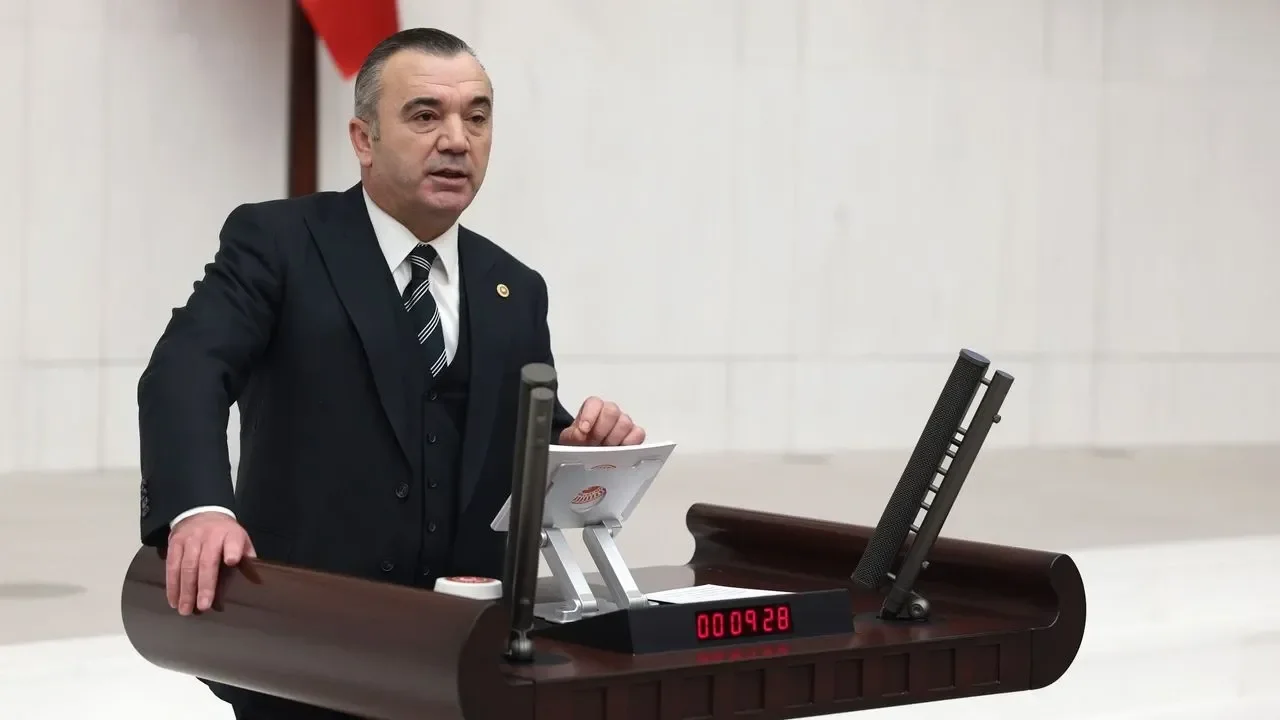 YAVUZ AYDIN'DAN TRABZON EMNİYETİNE ÖVGÜ