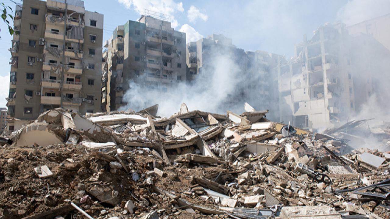 ZALİM İSRAİL, LÜBNAN'I KANA BULADI!