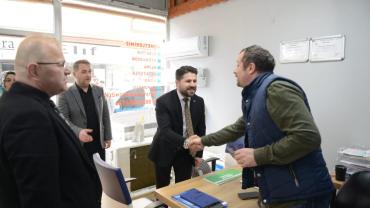 ANAHTAR PARTİLİ KALKIŞIM ARSİN'DE VATANDAŞIN NABZINI TUTTU