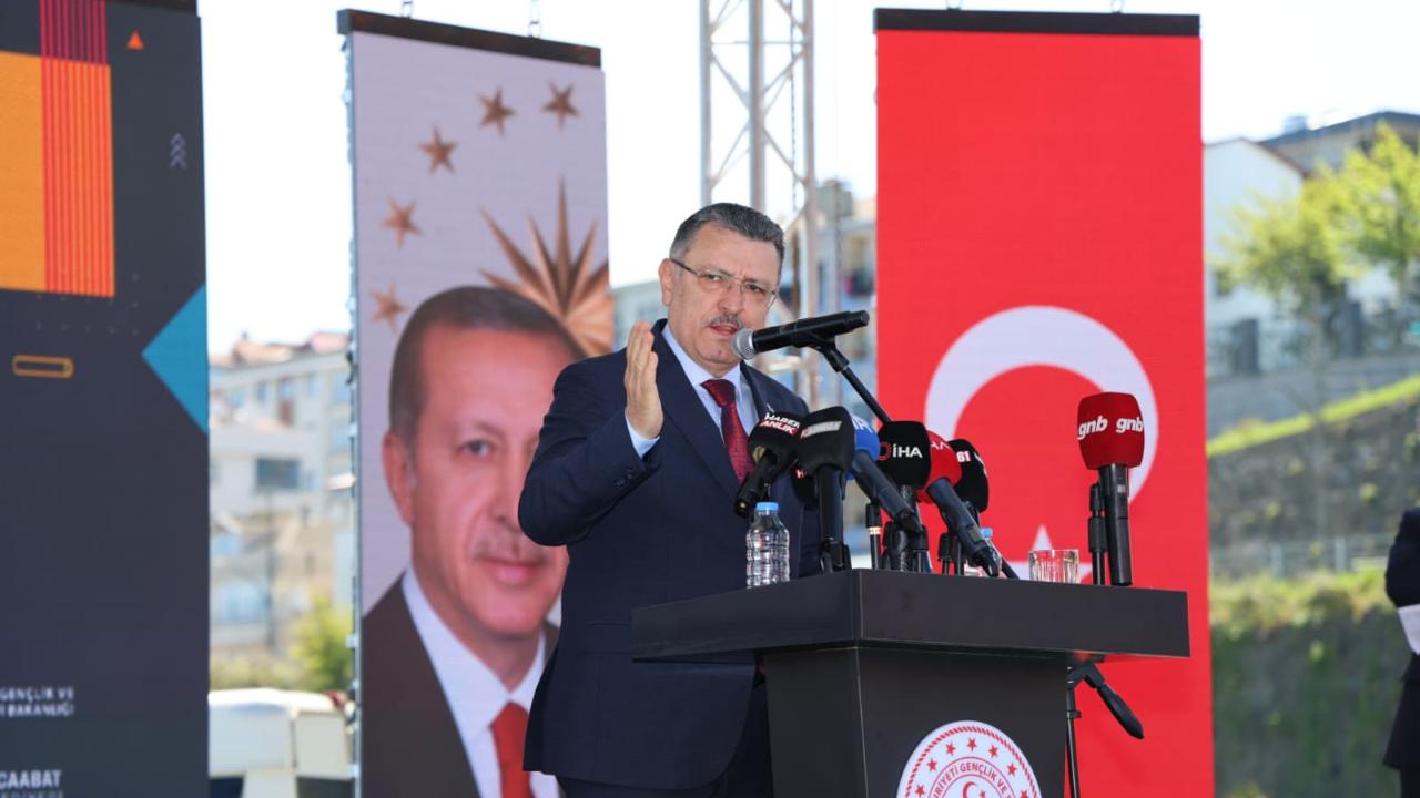 BAŞKAN GENÇ: SPORUN MERKEZİ ŞEHRİMİZDE YATIRIMLAR ARTARAK SÜRECEK