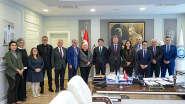 BAŞKAN KAYA, HOLLANDA ANKARA BÜYÜKELÇİSİ WİJNANDS’I AĞIRLADI