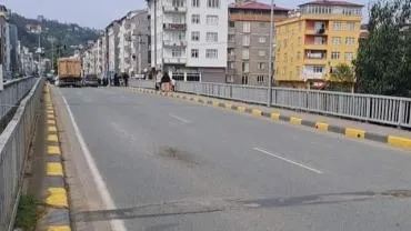 BU KÖPRÜYÜ KİM YAPACAK?