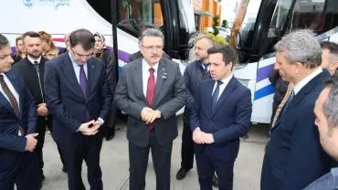 BÜYÜKŞEHİR'İN SOSYAL HİZMET FİLOSUNA 12 YENİ OTOBÜS DAHİL EDİLDİ