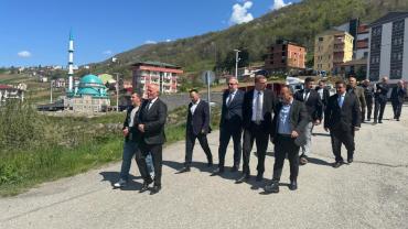 MHP'Lİ SİVRİKAYA'DAN DÜZKÖY'E ÇIKARMA