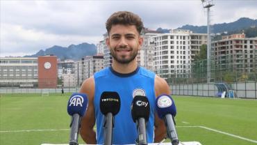 TRABZONSPOR'UN GÜNDEMİNDEKİ MİTHAT PALA'DAN FLAŞ TRANSFER AÇIKLAMASI!